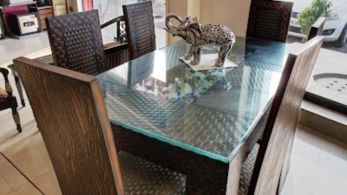 dining, dining table